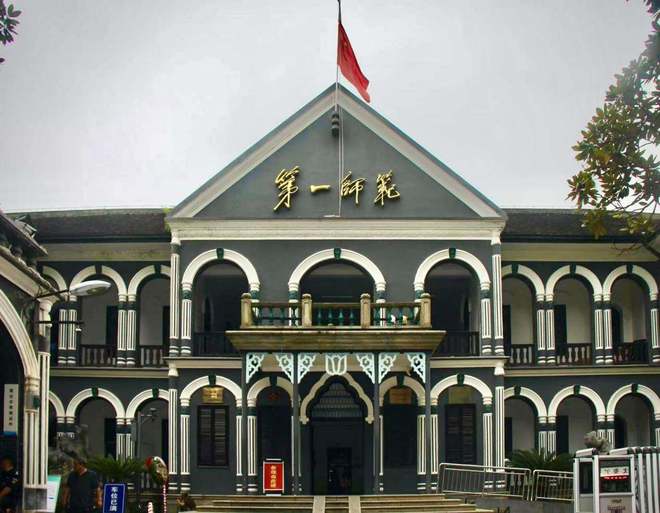 下载.jpg